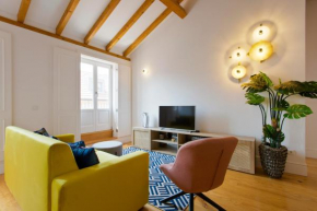 BOUTIQUE Rentals-THE ALMA Apt w/ balcony